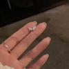 Clip para oreja estilo coreano sin agujero sentido de alta gama nicho estilo frío exquisito distintivo aretes combinables borla mariposa clip para oreja de mujer