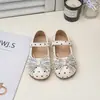 Zapatos de Princesa para Niñas 2026 Nuevo Estilo Primavera y Otoño Plata Zapatos de Cuero Suave para Niñas Pequeñas Zapatos de Presentación para Combinar con Vestidos