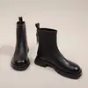 Botas Femininas Moda Solado Grosso Cano Curto Outono Inverno 2026 Novos Sapatos Com Pelúcia Estilo Britânico Botas Emagrecedoras ins Tendência
