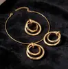 Moda Europea y Americana Uso Diario Elegante Versátil Metal Círculo Geométrico Gargantilla para Mujer Pendientes Set de Joyería