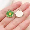 Pingentes de Esmalte Floral Verde, Trevo da Sorte de Quatro Folhas, Margaridas Pequenas, Brincos DIY, Pulseiras, Acessórios para Joias Atacado