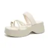 Sandalias de Moda, Pantuflas de Suela Gruesa para Mujer, Calzado de Verano para Exteriores, Chanclas de Dedo para Playa, Hermosas Pantuflas para Pies, Nuevo Modelo 2026, Suela Suave, No Cansan