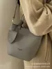 Bolsa Pequena Retrô para Mulheres, Versátil Primavera/Verão 2026 Nova Moda Tendência Bolsa de Ombro Transversal, Popular Bolsa Saco