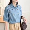 2025 Novo Estilo de Verão Retrô Literário Elegante Tops Garota da Floresta Camisa Jeans Solta Bordada Feminina Manga Curta