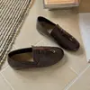 Versão em couro genuíno ~Sapatos femininos de couro com fivela de metal, mocassins versáteis, sapatos slip-on baixos retrô