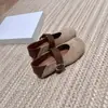Sapatos Femininos Mary Jane Frances Super Macios 2025 Outono Novo Retro Planos Duas Formas Uma Tira Boca Rasa