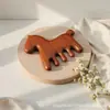 Peine Premium de Sándalo Pequeño Portátil para Meridianos de la Cabeza, un Regalo Navideño Perfecto para Amigos y Personas Mayores