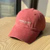 Gorra de Béisbol Bordada con Letras Vintage para Mujer con Visera Ancha, Copa Suave, Efecto Adelgazante del Rostro, Gorra Morada, Nuevo Modelo 2026 Gorra de Pico de Pato