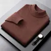 Suéter de punto para hombre con cuello medio transfronterizo, nuevo modelo otoño e invierno 2026, color liso, engrosado, cálido jersey de punto base para hombre