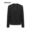 Camiseta de Manga Larga con Cuello Henley de Textura Rayada Vertical Estilo Old Money para Hombre Temporada Primavera Otoño Ligeramente Maduro Holgada Sensación de Alta Gama Top Base