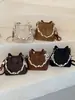 Bolso cubo muy elegante, nuevo bolso cruzado de moda otoño 2026, cadena de nicho sensación relajada bolso de mano de color liso