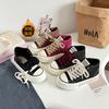Zapatos de Lona Cálidos Red Velvet para Mujer 2024 Nuevo Diseño de Primavera Zapatos Blancos de Suela Gruesa Zapatos de Estudiante G1535