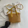 Bolso de mano para mujer muy elegante, nuevo modelo de otoño 2026, casual y moderno, moda nicho, bolso cubo bandolera de un solo hombro único