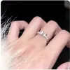 Anillo V-Gold CNC Finamente Tallado con Incrustaciones de Nácar Natural y Diamante, Chapado en Oro de 18K, Anillos de Pareja con Diseño de Nicho, Venta Directa del Fabricante
