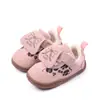 Novos Sapatos de Bebê para Outono e Inverno para Recém-Nascidos e Crianças Pequenas de 0 a 2 Anos, Sapatos Quentinhos Antiderrapantes de Solado Macio para Meninos e Meninas, Sapatos Casuais
