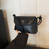 Bolso Pequeño de Axila Estilo Coreano 2025 Nueva Moda Casual Bolso Cruzado Moderno Portátil Lazo Hombro Axila