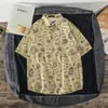 Camisa de Manga Curta com Gravata Estilo Retrô College Verão Masculina Street Solta Versátil Manga Meia Manga Manga Curta