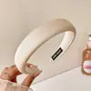 Faixa de cabelo da moda e estilosa na cor café para mulheres, faixa de cabelo versátil de alta qualidade, faixa de cabelo antiderrapante para lavar o rosto, acessório de cabelo estilo coreano
