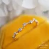 Anillo Huitan Estilo Coreano de Lujo Ligero Apilable para Dedo Índice, Anillo Moderno y Versátil con Diseño Incrustado de Diamantes, Anillo Simple para Mujer