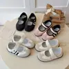 Zapatos Mary Jane de Cuero para Niñas 2026 Primavera Nuevos Zapatos Blancos Estilo Ballet Infantil Zapatos Deportivos Alemanes de Entrenamiento Planos de Suela Baja