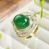 Otoño e invierno nueva joyería Zhuang Shengsheng simulación corindón calcedonia verde oro liso anillo vintage piedra principal 10*12
