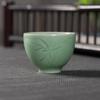 Kongshan Xinyu Longquan Celadón Hermano Horno Pie Abierto Hielo Agrietado Maestro del Incienso Degustación de Té Pequeña Orquídea Taza de Té de Seis Colores
