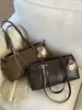 Bolsa de Ombro Estilo Retro para o Dia a Dia Feminina 2025 Outono Nova Moda de Nicho Bolsa de Mão Estilosa Casual Bolsa de Ombro