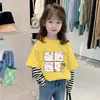G2043# Nova Camiseta Listrada de Manga Longa Falsa Duas Peças Outono/Primavera para Meninas Camisa Base Camiseta Joker Jaqueta Casual Roupa Infantil