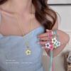Collar con colgante de flor hueca colorida de dopamina para mujer, diseño nicho, cadena para clavícula, cadena para cuello, accesorios halter