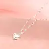 Collar de cadena de labios personalizado transfronterizo europeo y americano con colgante de corazón simple para mujer, accesorio de cadena para clavícula en forma de corazón de alta gama de nicho