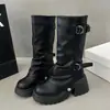 Botas Negras de Caballero Hasta la Pantorrilla para Mujer 2026 Nuevo Verano Estilo Británico Retro Botas de Motocicleta Suela Gruesa Botas para Pantalones que Aumentan la Altura
