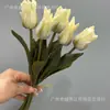 Buquê de tulipas de botão pontiagudo de alta qualidade em flor artificial de PU, adereço para fotografia de casamento de noiva, materiais florais para atacado