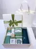 Caja de Regalo de Seda Blanca y Verde Vintage, Caja de Regalo Souvenir, Caja de Regalo de Dulces para Boda, Caja de Embalaje Estilo Ins para Boda con Temática de Bosque, Regalo de Alta Gama