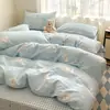 Set de Algodón de Cuatro Piezas Estilo Ins de Dibujos Animados Lindo 100% Algodón Funda de Edredón Sábanas Juego de Cama de Tres Piezas para Dormitorio Niños