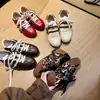 Zapatillas de entrenamiento alemanas de suela gruesa con estampado de leopardo para mujer, nuevo modelo versátil otoño 2026, zapatos deportivos casuales para mujer, zapatillas Forrest Gump súper populares