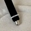 Coleção de Anéis de Metal Vazado com Renda de Alto Padrão Estilo Francês para Mulheres, Luxo Leve, Personalizáveis, Modernos, Tendência, Versáteis