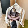 Bolsas Infantis Europeias e Americanas Tendência Cor Contrastante Platina para Meninas Moda Estilo Passarela Texturizada Bolsa de Ombro Transversal Bolsa de Batom