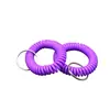 Venta al por mayor en stock del fabricante de pulseras elásticas de cordón de teléfono de colores, pulseras de plástico de resorte para llaves y pulseras con etiquetas de número