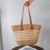 Versión Coreana 2025 Nuevo Bolso Tejido para Vacaciones Bolso de Hombro Tote para Mujer Estilo Perezoso Flor Hueca Tejida Bolso de Playa