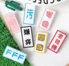 Insignia de dibujos animados de acrílico personalidad moda letras broche de acrílico joyería para mujeres