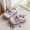 Zapatos Deportivos Funcionales para Bebé 2026 Otoño/Invierno con Felpa Adicional Zapatos Casuales para Niños y Niñas Antideslizantes a Prueba de Golpes Zapatos de Tabla Pequeños y Medianos para Niños
