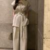 Conjunto de Duas Peças para Mulheres: Camisa Feminina Coreana de Alta Qualidade Dongdaemun com Gola Francesa, Sem Mangas e Cadarço + Calça de Cintura Alta Wide Leg
