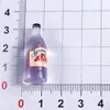 Miniaturas simuladas de botellas pequeñas para juego de alimentos al por mayor, botellas en miniatura de bebidas y vino, accesorios de resina de tienda de conveniencia, parches de dibujos animados surtidos