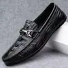Sapatos Masculinos de Comércio Exterior Padrão Crocodilo Mocassins Casuais de Negócios Masculinos Confortáveis Moda Versátil Casuais de Couro Masculinos Slip-on