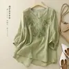 Camiseta Artística Vintage de Algodão e Linho do Sudeste Asiático Verão 2024 Tamanho Plus Size Mulheres de Meia-idade e Idosas Top Bordado Solto Emagrecedor