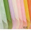 Tecido não tecido macio fosco para embalagem de flores, usado como material base para caixas de presente de rosas para o Dia dos Namorados, disponível em várias séries de cores para arranjos florais