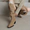 Novas Botas Slouch Plissadas da Moda Outono e Inverno 2025 com Decoração de Cinto, Adequadas para Figuras Magras e Plus-Size, Feitas de Camurça, Botas Longas para Garotas da Moda