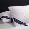 Almohada núcleo de hotel cinco estrellas al por mayor de fábrica protección de la columna cervical para ayudar a dormir B & B actividades de núcleo de almohada de hotel venderán regalos
