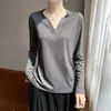 Camiseta Branca de Ombro Reto com Manga Longa para Mulheres, Novo Estilo de Moda 2026, Camisa Básica Versátil, Top Único e Bonito