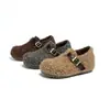 Novedad Otoño e Invierno 2026 Zapatillas Deportivas para Mujer de Suela Gruesa, Ocultas para Aumentar la Altura, Color Sólido, Hebilla Versátil, Simples y Modernas
